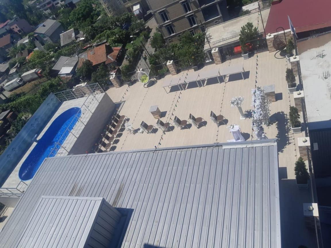 Hotel Wave Батуми Екстериор снимка