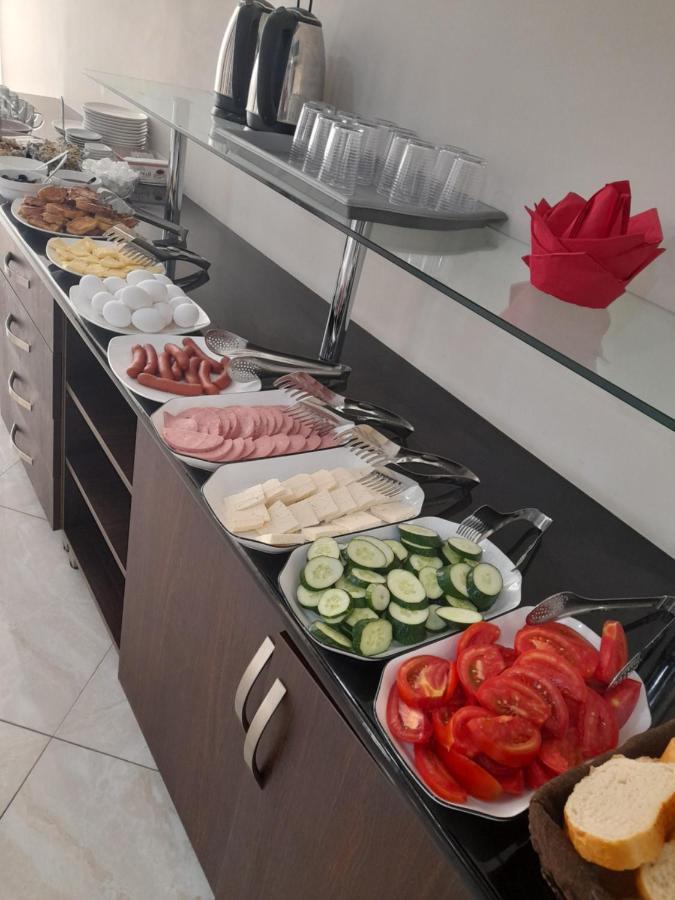 Hotel Wave Батуми Екстериор снимка