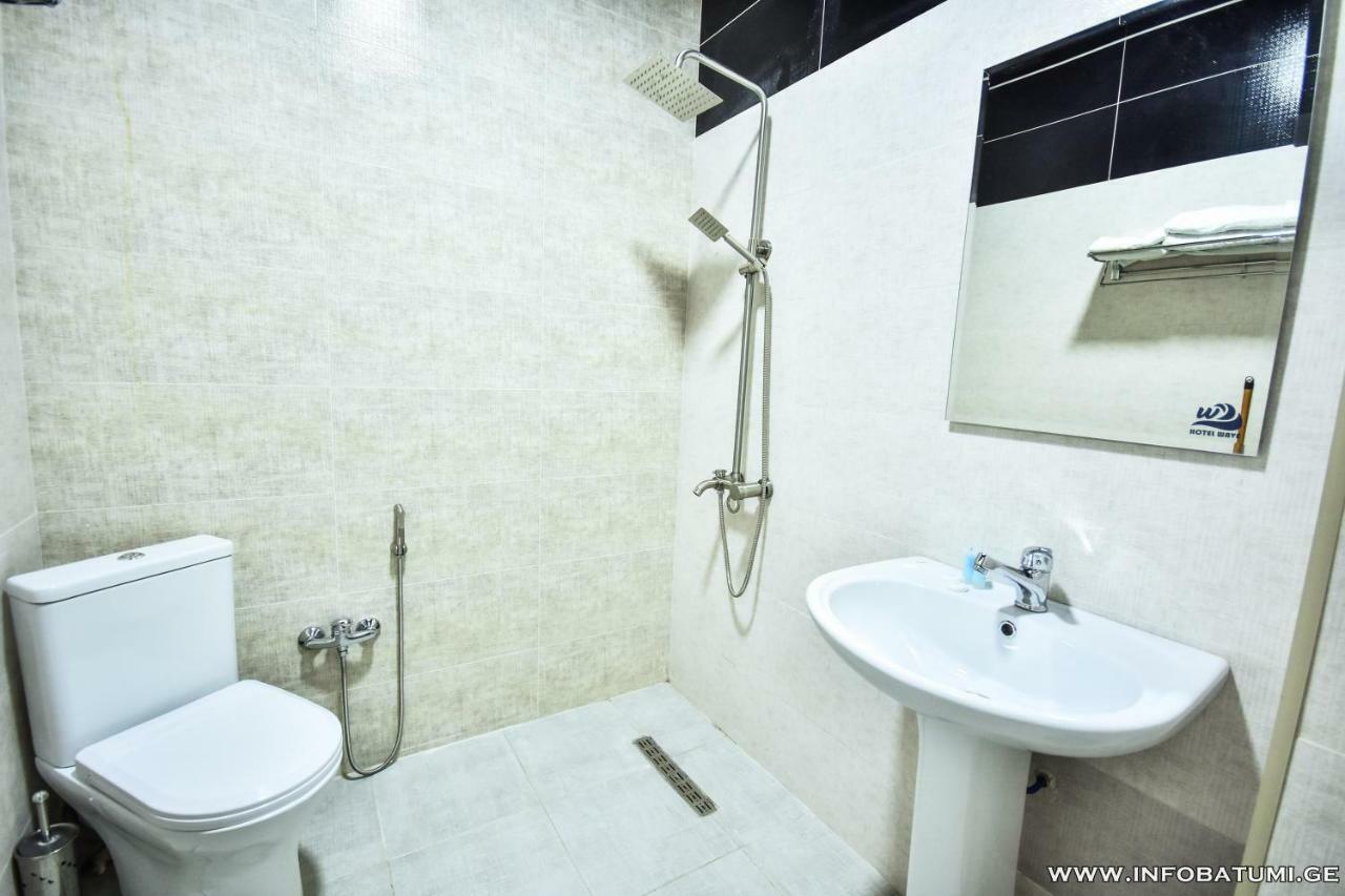 Hotel Wave Батуми Екстериор снимка