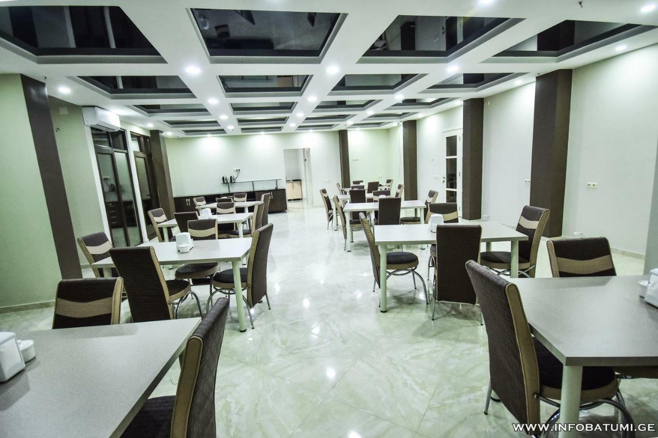 Hotel Wave Батуми Екстериор снимка