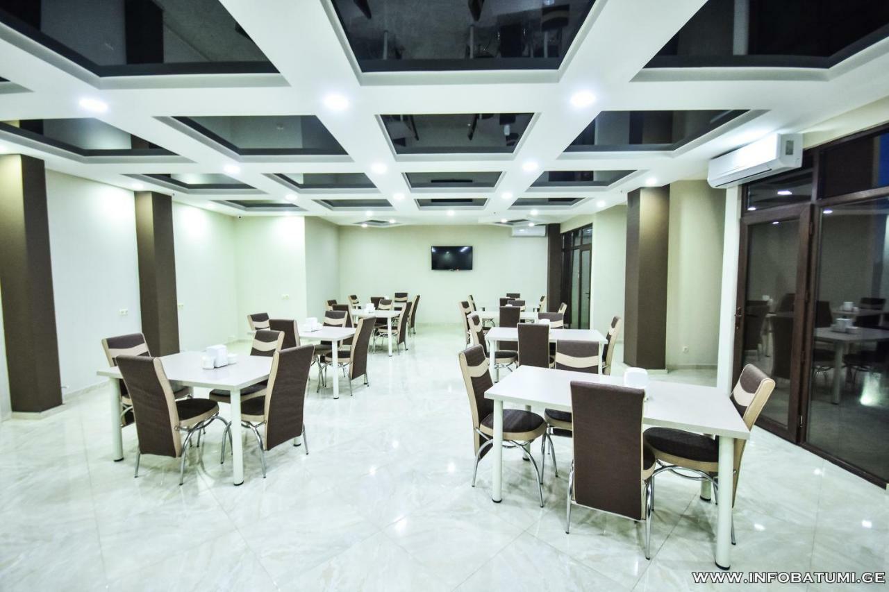 Hotel Wave Батуми Екстериор снимка